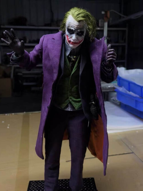 The Joker (Heath Ledger) - Rooted-Hair 1/4 Scale Statue - Detail View 5