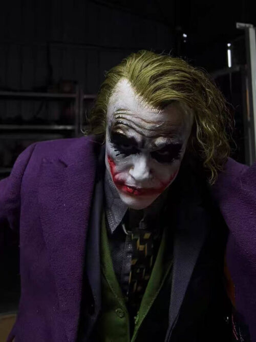 The Joker (Heath Ledger) - Rooted-Hair 1/4 Scale Statue - Detail View 4