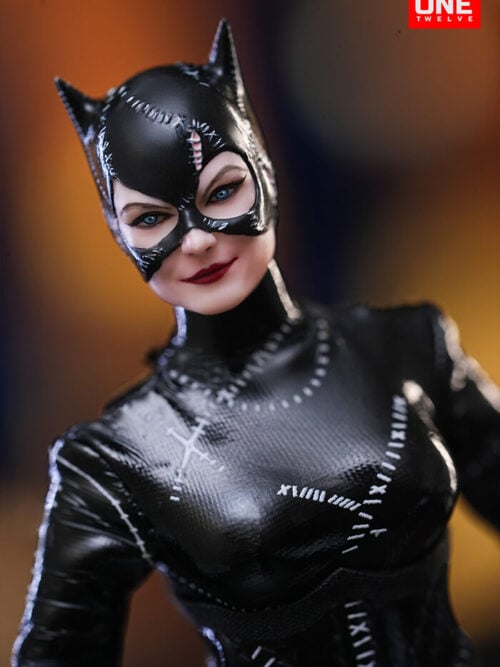 Catwoman Lady 1/12 Scale Collectible Figure - Detail View 5