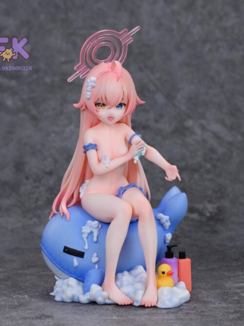 Bathing Series Hoshino Takanashi - Blue Archive - Collectible Figure Main View
