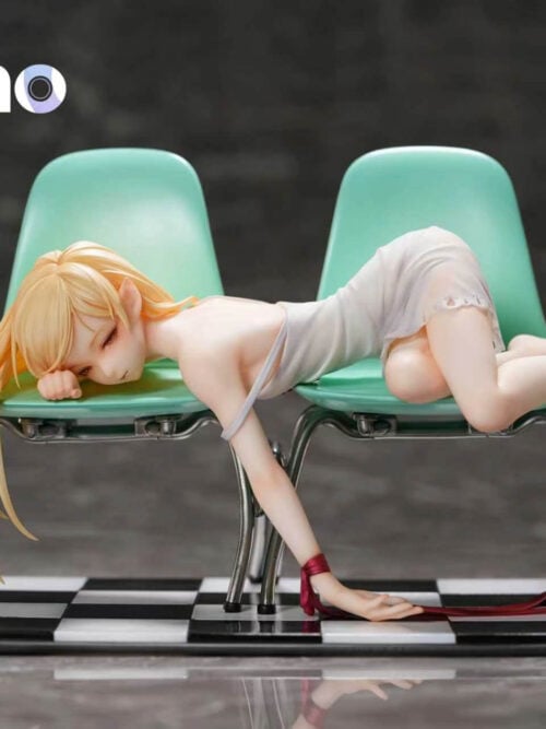 Shinobu Oshino - Collectible Figure Main View
