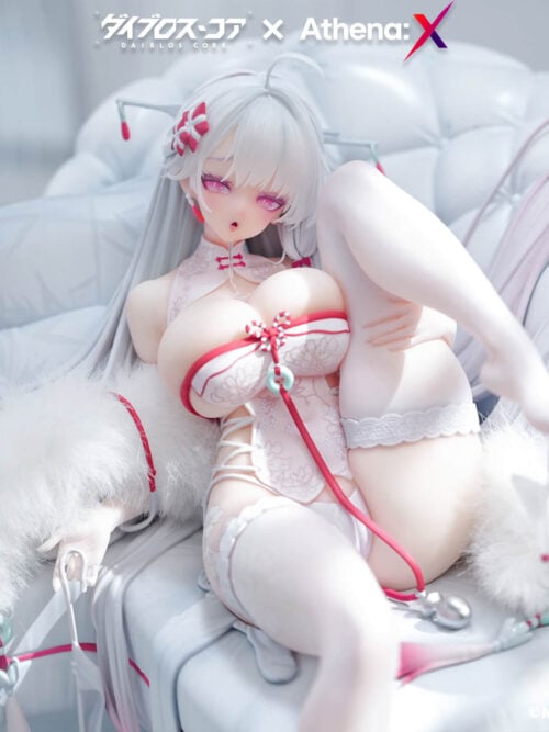 Pure White Melody Noctilucent - Cross Core 1/6 Scale Figure - Detail View 1