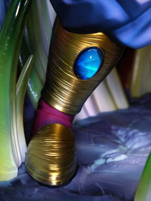 Arrogant Broly with Energy Sphere - Detail View 13
