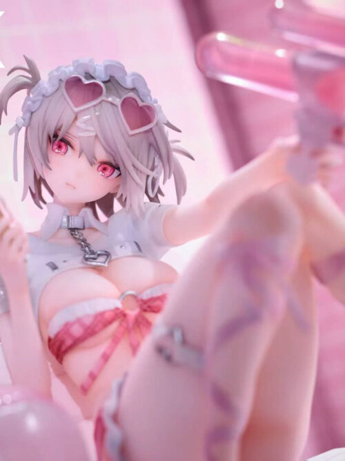 Water Gun Girl: Strawberry Ribbon - Detail View 2