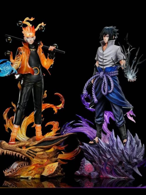 Dimension guide showing Naruto at H40 × W21 × D17 cm and Sasuke at H37 × W23 × D17 cm, with clothing and weapon detail insets.