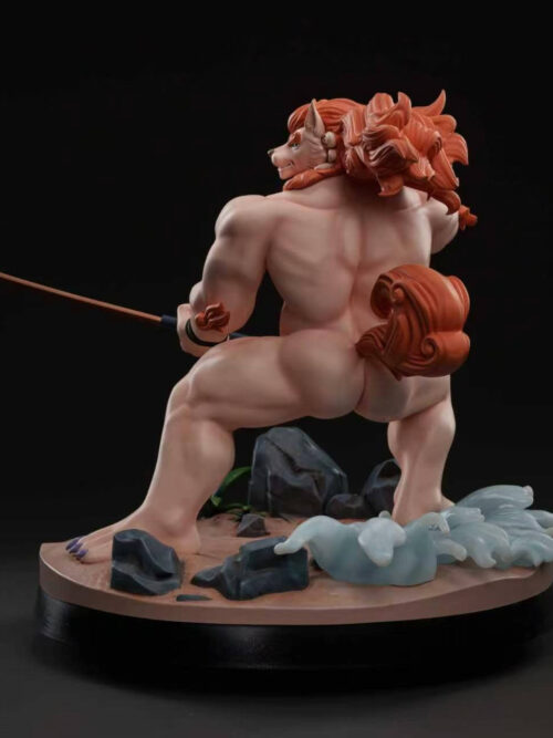 Rear three-quarter view of Toyokuni without the haori or loincloth, showing the sculpted back, orange tail and shoreline base.