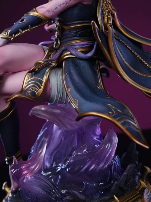 Side detail of Xal'atath's crossed legs, gold-edged blue costume panels, hanging chains and translucent purple energy effects.