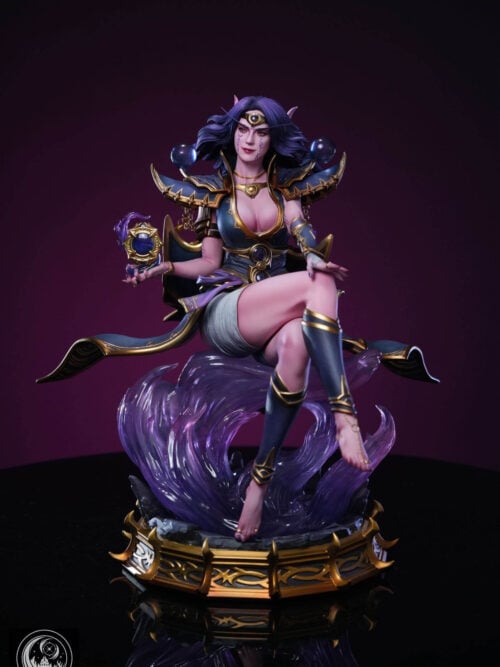 cfs004468 08 Full front view of Xal'atath seated with crossed legs, holding a gold-framed orb above purple energy effects and a gold-trimmed base.