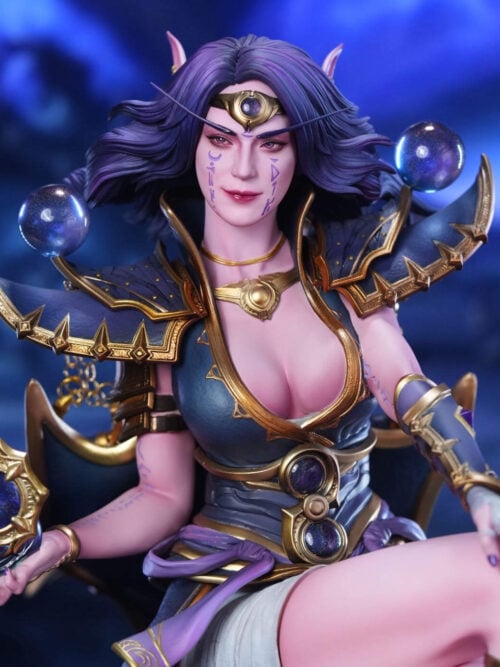 Xal'atath's front portrait against a blue backdrop, showing purple facial markings, shoulder orbs and a gold-framed orb in her hand.
