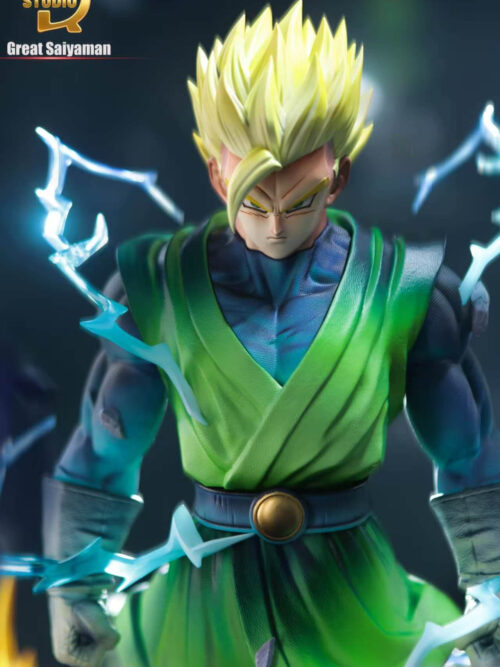 Great Saiyaman to Golden Warrior Son Gohan - Detail View 1