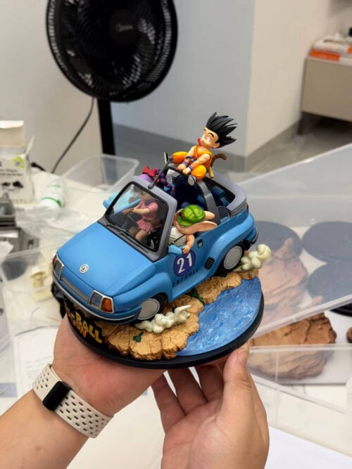 Bulma, Oolong & Son Goku Vehicle Diorama — Dragon Ball - Detail View 1