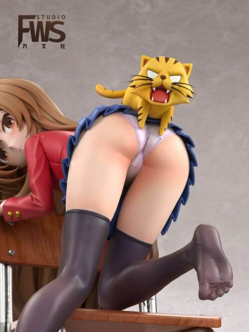Taiga Aisaka – Palm-Sized Tiger - Image 3