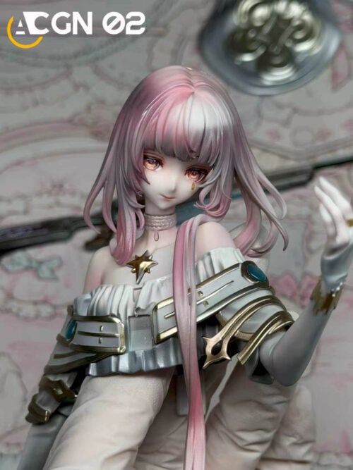 Close-up of Lemuen shown without the hood, revealing pink-and-silver bangs, reddish eyes, a gold tear-shaped cheek detail and a star pendant.