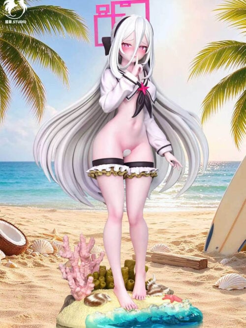 Front view of Tendou Kei with long white hair and a pink geometric halo on a coral-and-wave base against a beach backdrop.