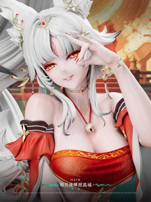 Wide close-up of Hsin's smiling face and raised hand, framed by white hair, a fox tail and red-and-gold clothing.