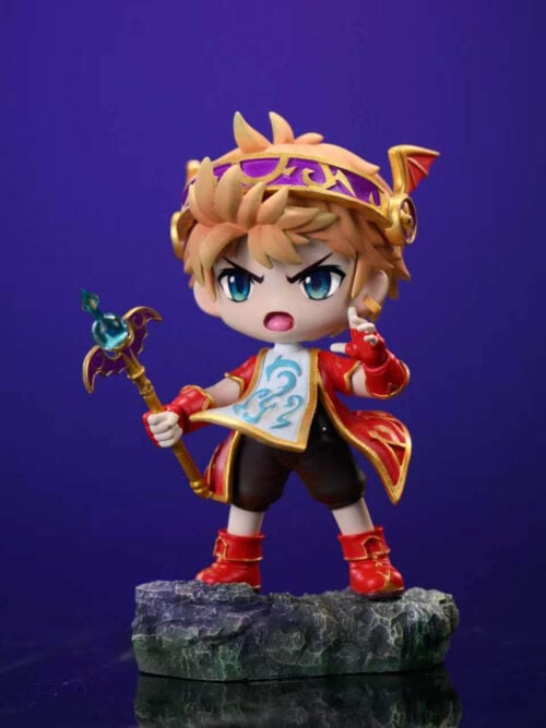 Dimensions card and front view of the standalone Evan Version figure from MapleStory standing on a small grey rock base with the Time Studio logo and a 9 cm height marker.