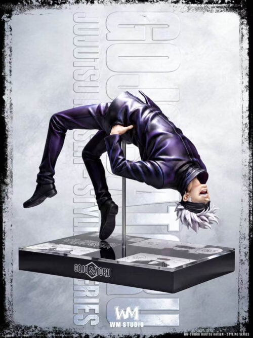 Full view of the WM Studio Satoru Gojo figure supported by a vertical metal rod above a rectangular black display base featuring manga panels under a clear top layer and a GOJO SATORU nameplate.